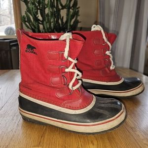 Sorel womens 7. Missing inside liner and original laces.
